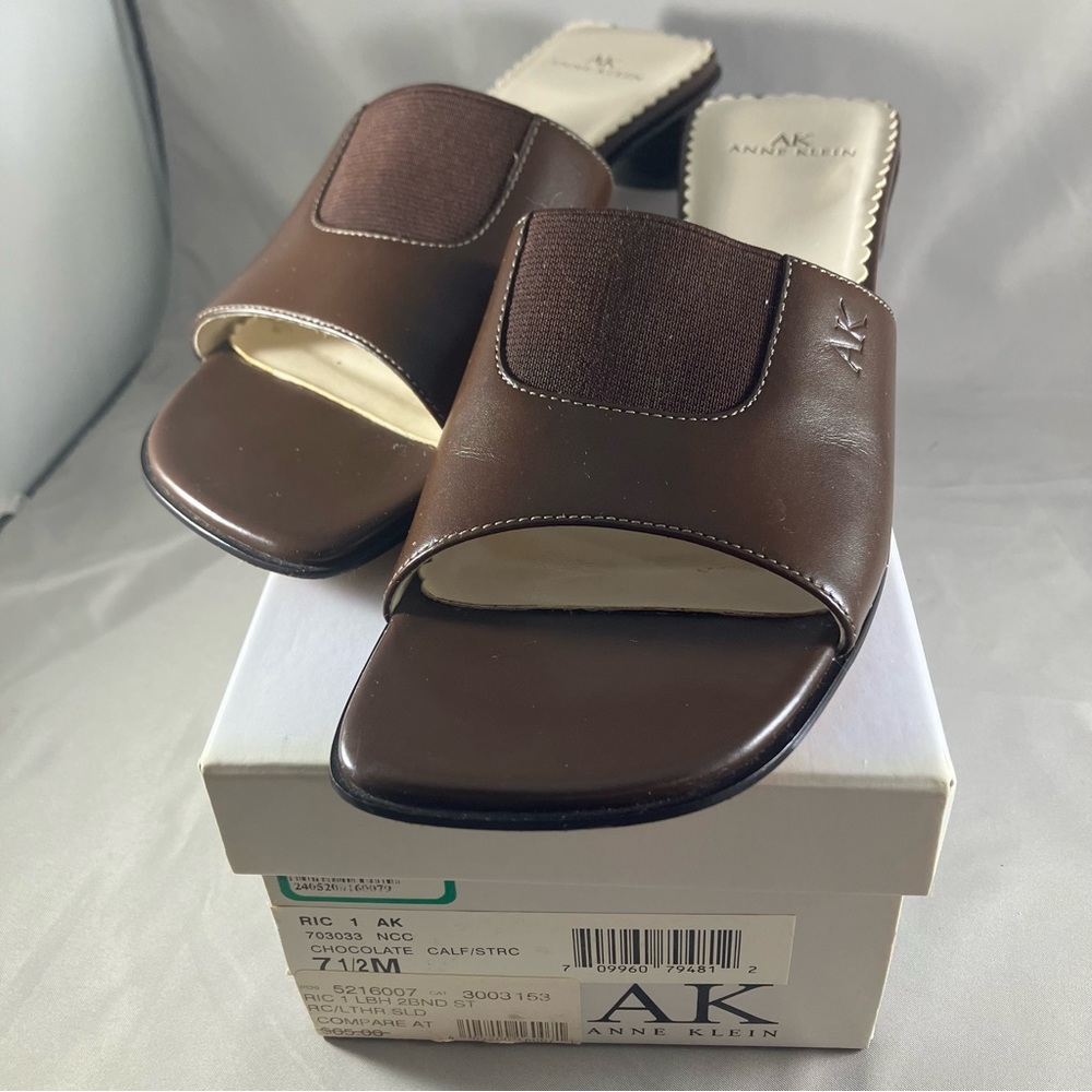 Anne Klein Leather Sandals size 7.5